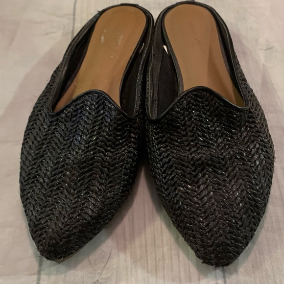 universal thread shoes